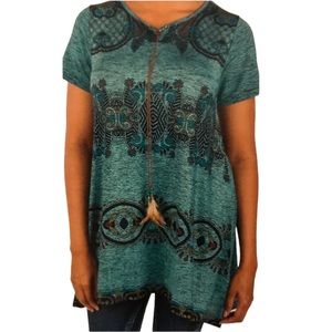 NWT.  Sacred Threads Blouse Lg/XL.  219002. CL/GY01